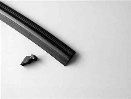 Sealing Rubber R620 for Standard Series Portlights (per meter) - 89.60.62.00