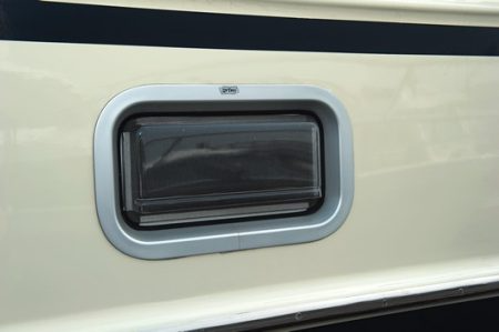 Standard Series Rectangular Ended Opening Portlight 346 x 141 - 81.00.55.00