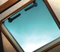 Standard Series Deck Hatch without Flange 260 x 260 Smoke Gray - 80.20.27.00
